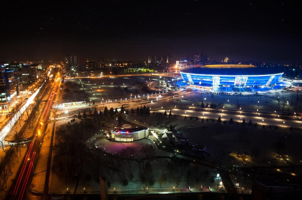 Victoria Hotel Center Donetsk Bagian luar foto
